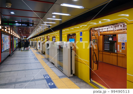 東京メトロ銀座線浅草駅 1000系特別仕様車 東京メトロ銀座線浅草駅 1000系特別仕様車 99490513
