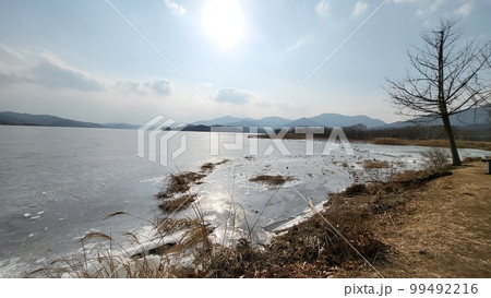 冬の風景 川 北漢江 99492216