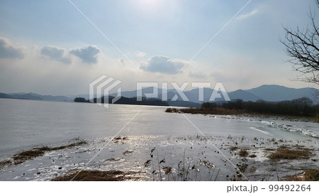 冬の風景 川 北漢江 99492264