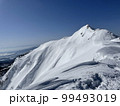 上州武尊山　群青の空と剣ヶ峰山 99493019