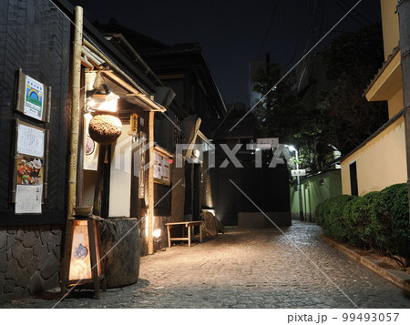 神楽坂 兵庫横丁の夜景 神楽坂 兵庫横丁の夜景 99493057