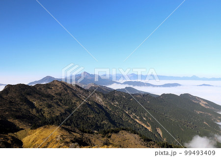 山脈 山岳 ヒルズ 99493409