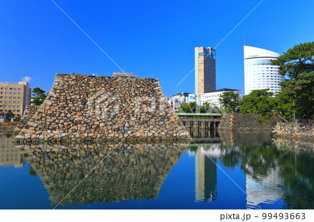 【香川県】玉藻公園からのサンポート高松 99493663