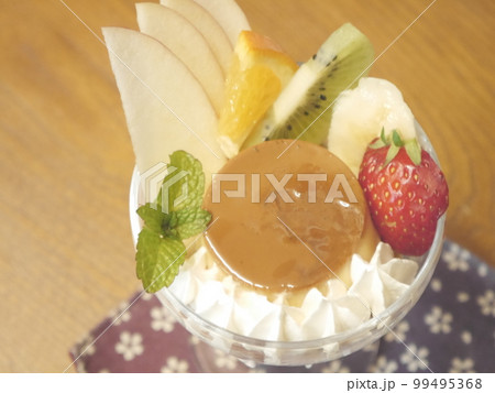 プリンアラモード 99495368