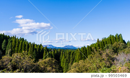 五ヶ瀬町から観た絶景風景「阿蘇五岳パノラマ風景と五ヶ瀬町風景」 99503469
