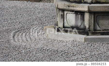 京都 大覚寺 御影堂の灯籠 京都 大覚寺 御影堂の灯籠 99504253