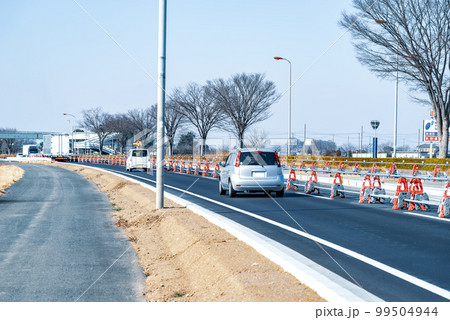 幹線道路の車線を増やす工事 国道17号上武道路下り方向 2023.02 e-4 クールカラー 幹線道路の車線を増やす工事 国道17号上武道路下り方向 2023.02 e-4 クールカラー 99504944