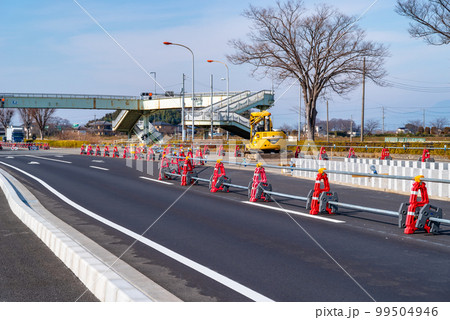 幹線道路の車線を増やす工事 国道17号上武道路下り方向 2023.02 f-1 幹線道路の車線を増やす工事 国道17号上武道路下り方向 2023.02 f-1 99504946