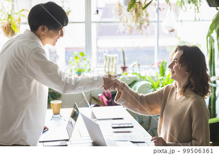 ビジネス 握手 ビジネス 握手 99506361