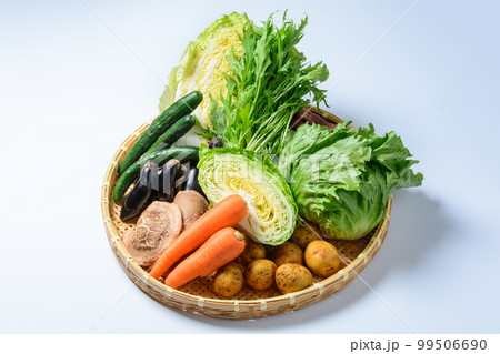 新鮮野菜のかご盛り|集合写真|白バック 新鮮野菜のかご盛り|集合写真|白バック 99506690