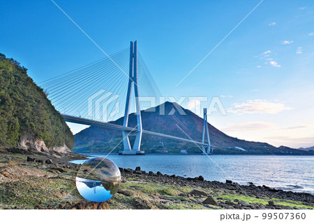 【多々羅大橋 (水晶玉)】 撮影場所：愛媛県今治市上浦町井口 99507360