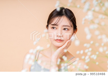 若い女性のビューティ 若い女性のビューティ 99510466