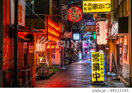 《大阪府》道頓堀・雨の歓楽街 《大阪府》道頓堀・雨の歓楽街 99515195