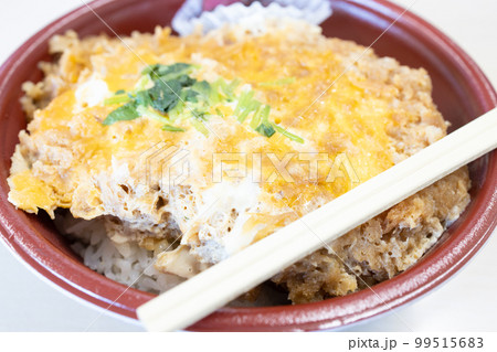 カツ丼弁当 カツ丼弁当 99515683