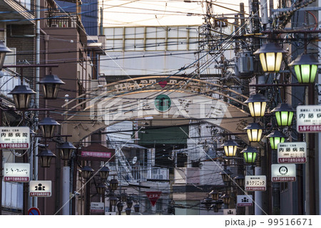 夕暮れの九条千日通商店街(大阪市西区九条) 夕暮れの九条千日通商店街(大阪市西区九条) 99516671
