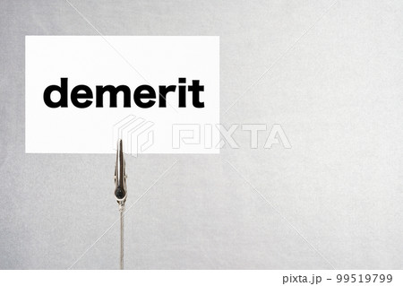 デメリットと書かれたカード デメリットと書かれたカード 99519799