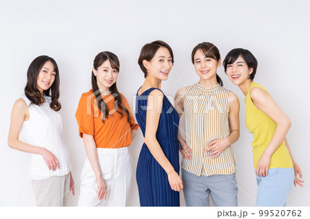 若い女性のビューティ 99520762