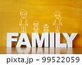 familyの文字に乗った家族のイラスト 99522059