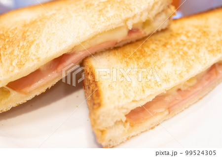 美味しいハムチーズサンド（ホットサンド） 99524305