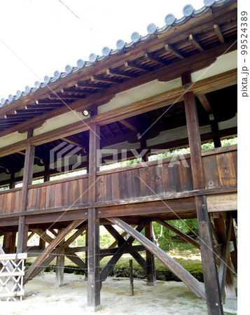 京都　清凉寺　渡り廊下 99524389