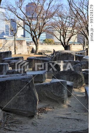 大阪城・刻印石広場（大阪府大阪市中央区） 99528179