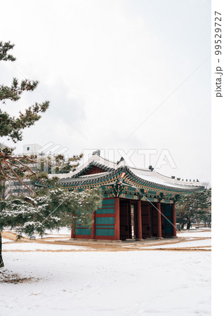 Deoksugung Palace with snow at winter in Seoul, Korea 99529727