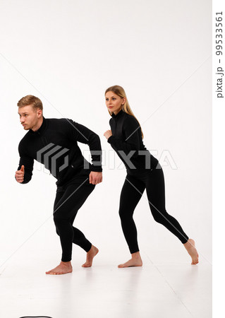 Sports family, husband and wife in thermal clothes. Sports family, husband and wife in thermal clothes. 99533561