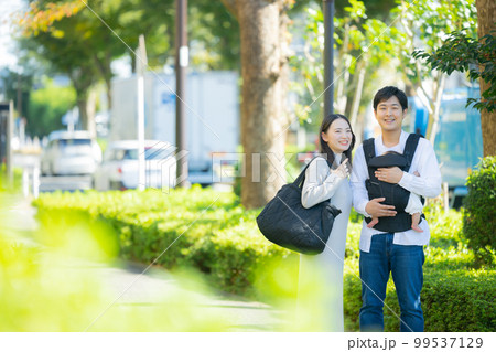 ファミリー　お出かけ　 99537129