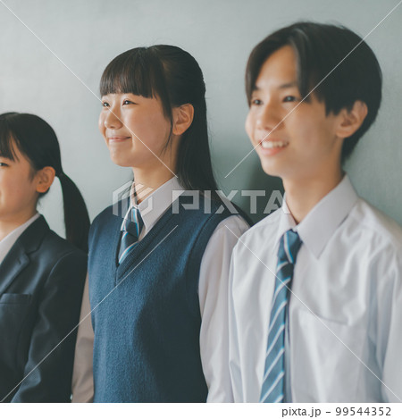 Middle school 99544352