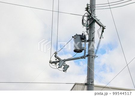 電柱 電線 碍子 電柱 電線 碍子 99544517