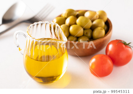 オリーブオイル 99545311