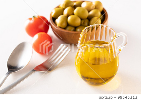 オリーブオイル 99545313