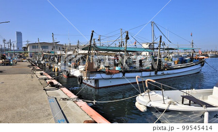 佐野漁港(大阪府泉佐野市) 99545414