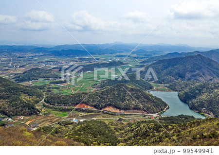 晴れ 登山 自然 99549941