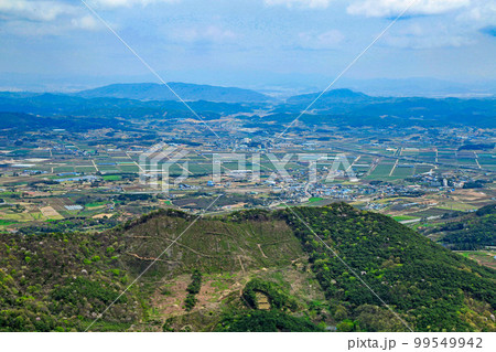 晴れ 登山 自然 99549942