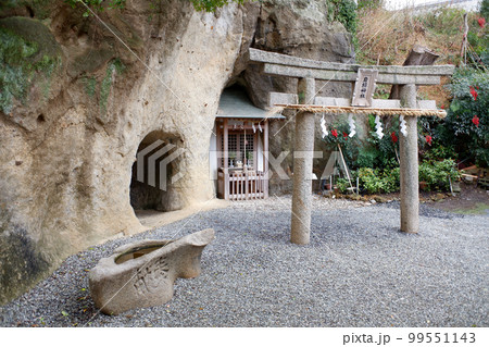淡路島　岩樟神社 99551143