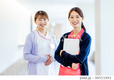 看護師イメージ　女性　撮影協力：LINK FOREST 99551943