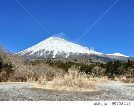 富士山と宝永山 富士山と宝永山 99552218