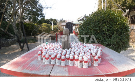 お地蔵さんと仲間たち 99553973