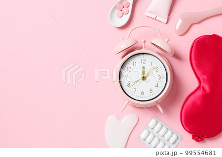 Concept of insomnia or bad sleep, problems with sleep Concept of insomnia or bad sleep, problems with sleep 99554681