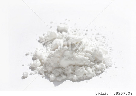 片栗粉 白背景 片栗粉 白背景 99567308