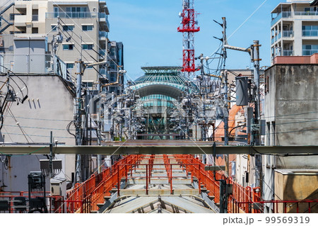 アーケードの屋根上風景　（香川県高松市） 99569319