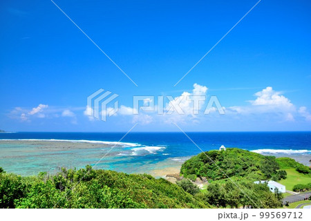 奄美十景 快晴の青空と緑豊かなあやまる岬観光公園 奄美十景 快晴の青空と緑豊かなあやまる岬観光公園 99569712
