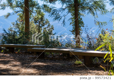 陣馬山登山口経由で陣馬山と高尾山登山 陣馬山登山口経由で陣馬山と高尾山登山 99573421