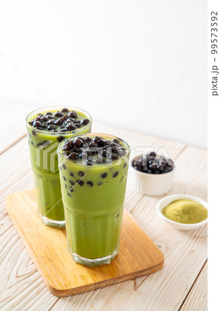 green tea latte with bubble 99573592