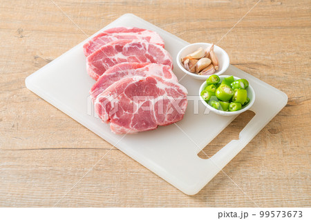 fresh pork neck raw or collar pork 99573673