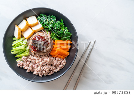 Korean spicy cold noodles 99573853