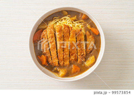 curry ramen noodles with tonkatsu fried pork cutlet 99573854