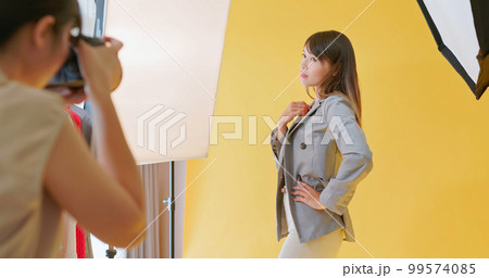 model in photography studio model in photography studio 99574085