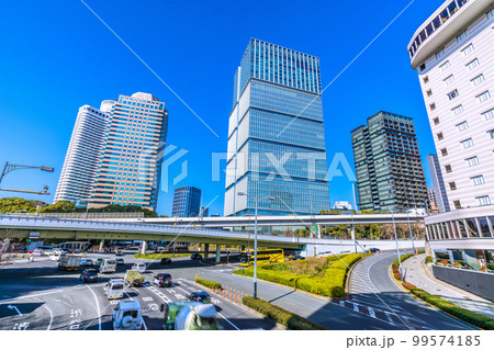 日本の東京都市景観　赤坂見附陸橋などを望む 99574185